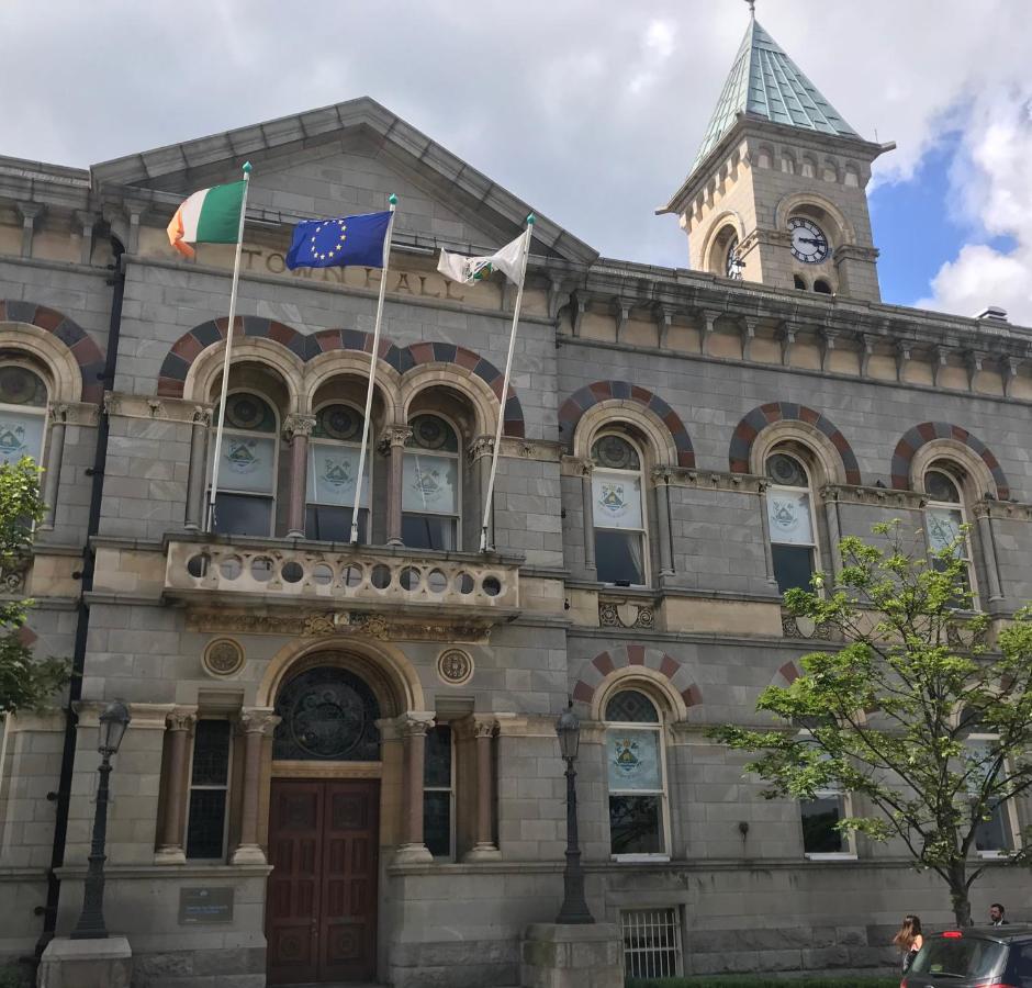 Mulgrave Lodge Dun Laoghaire Exterior photo